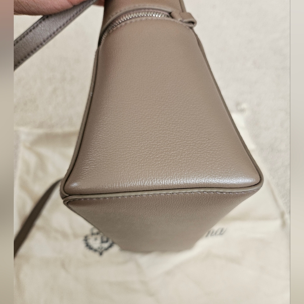 Loro Piana Extra Bag L27 Calfskin Warm Mastic/Antique Silver D0Q4 $4200 - Picture 8 of 13